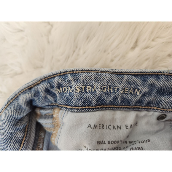 American Eagle Womens Light Blue  Stretch High Rise Mom‎ Straight Jeans Size 8 - Picture 4 of 8